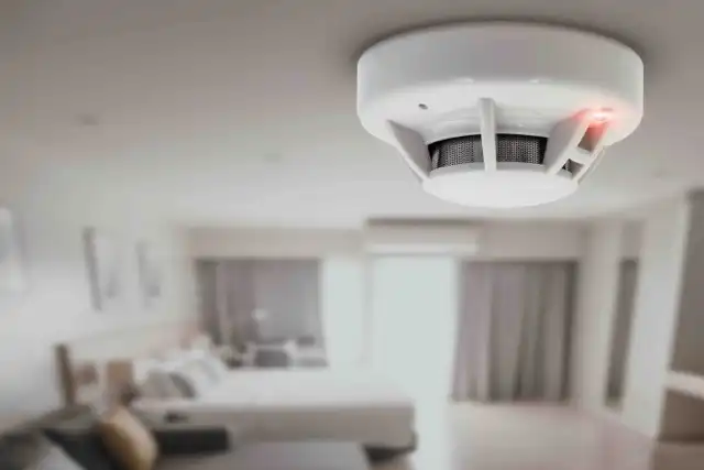 Vlamdetector die een industriële risicozone bewaakt